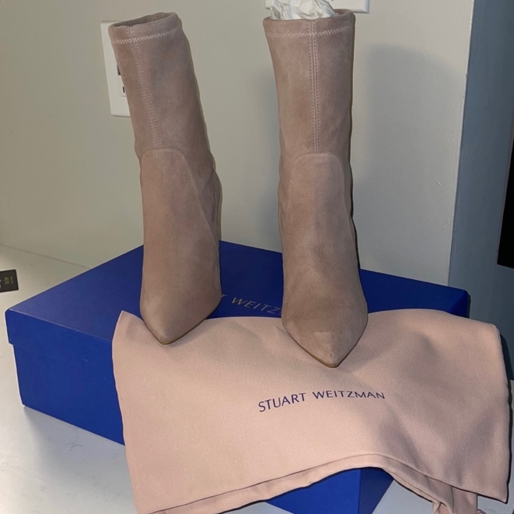 Stuart Weitzman wren 75 suede bootie